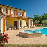 Activity Gardenia With Pool In Tinjan Villa *