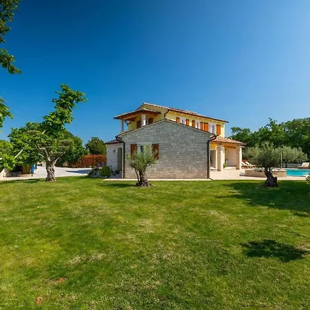 Activity Gardenia With Pool In Tinjan Villa *