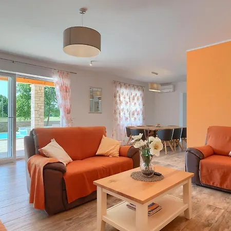 Activity Gardenia With Pool In Tinjan Villa Srbinjak