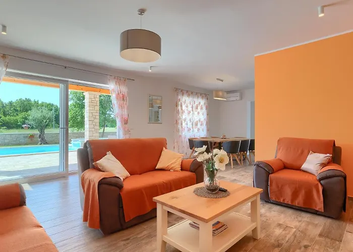 Activity Gardenia With Pool In Tinjan Villa Srbinjak