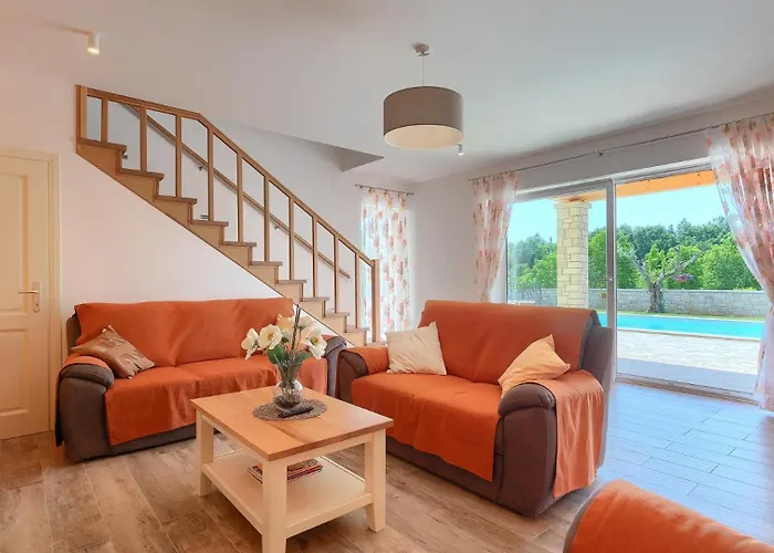 Activity Gardenia With Pool In Tinjan Villa Srbinjak