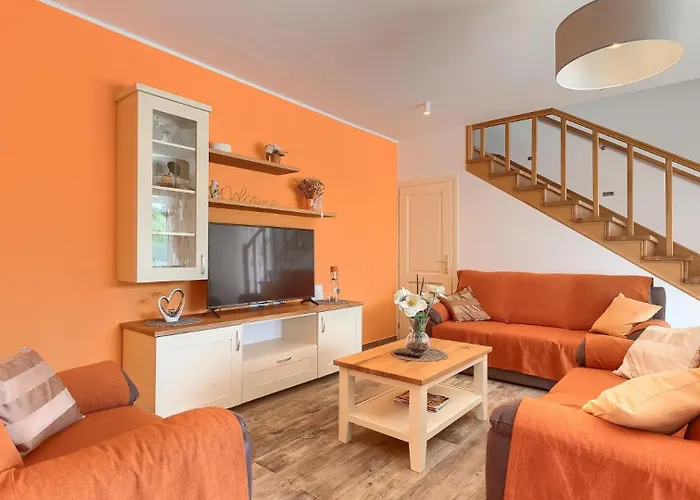 Activity Gardenia With Pool In Tinjan Srbinjak