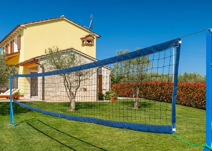 Villa Activity Gardenia With Pool In Tinjan Srbinjak